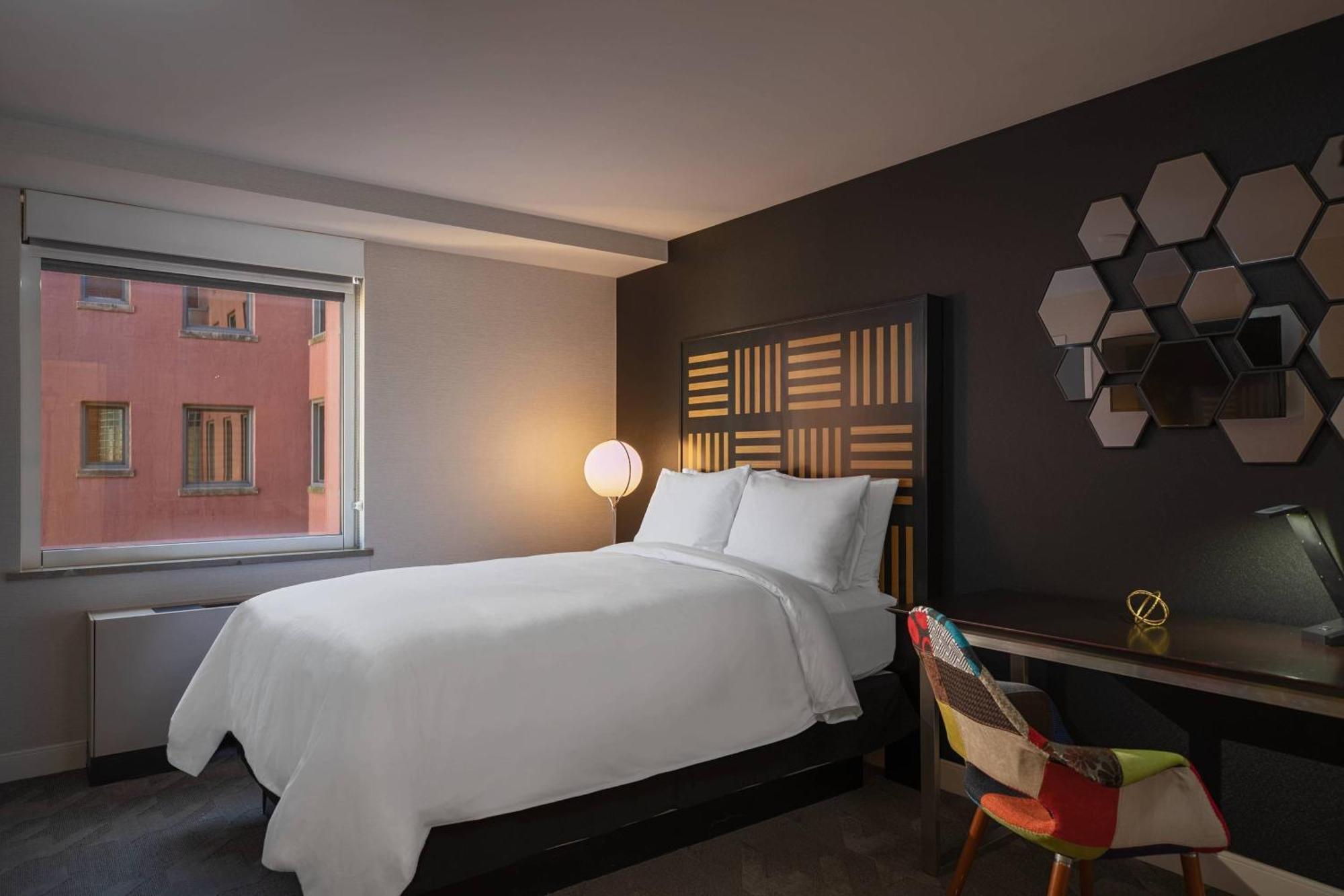 Hotel Renaissance Savery Des Moines