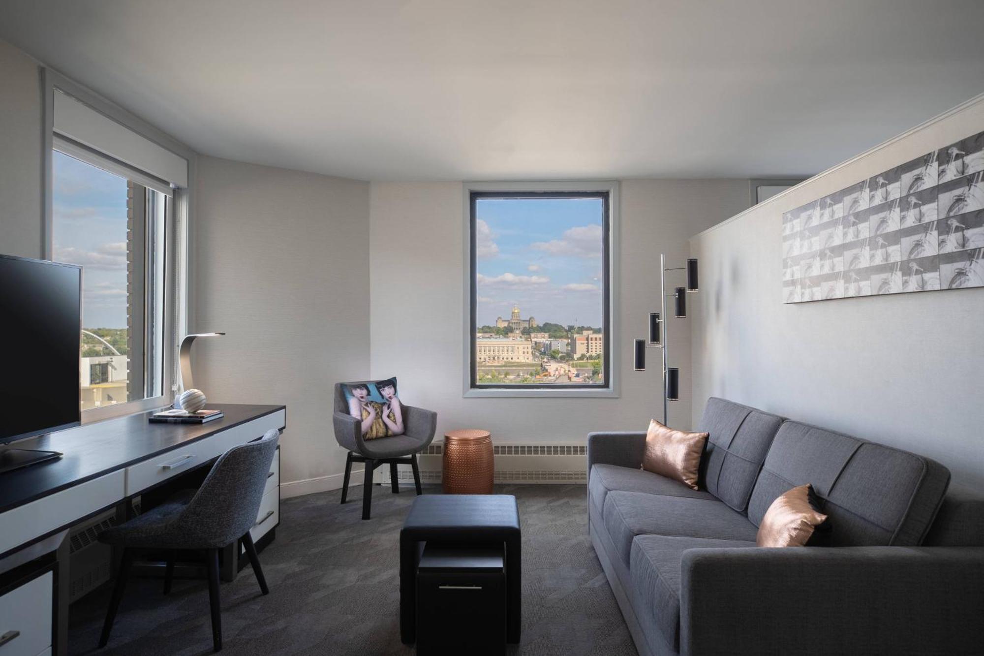 Renaissance Savery Hotel 3*