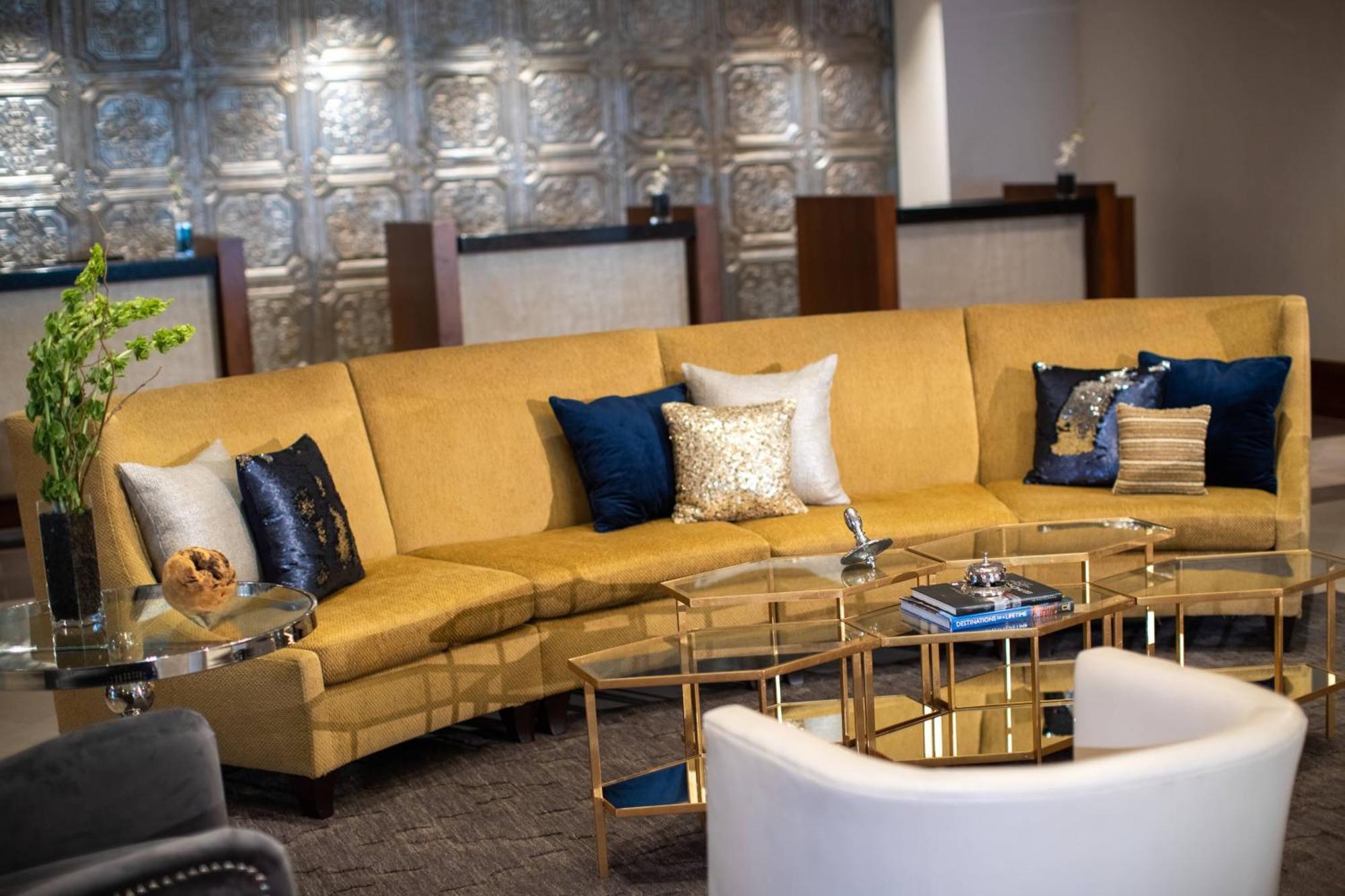 Hotel Renaissance Savery Des Moines