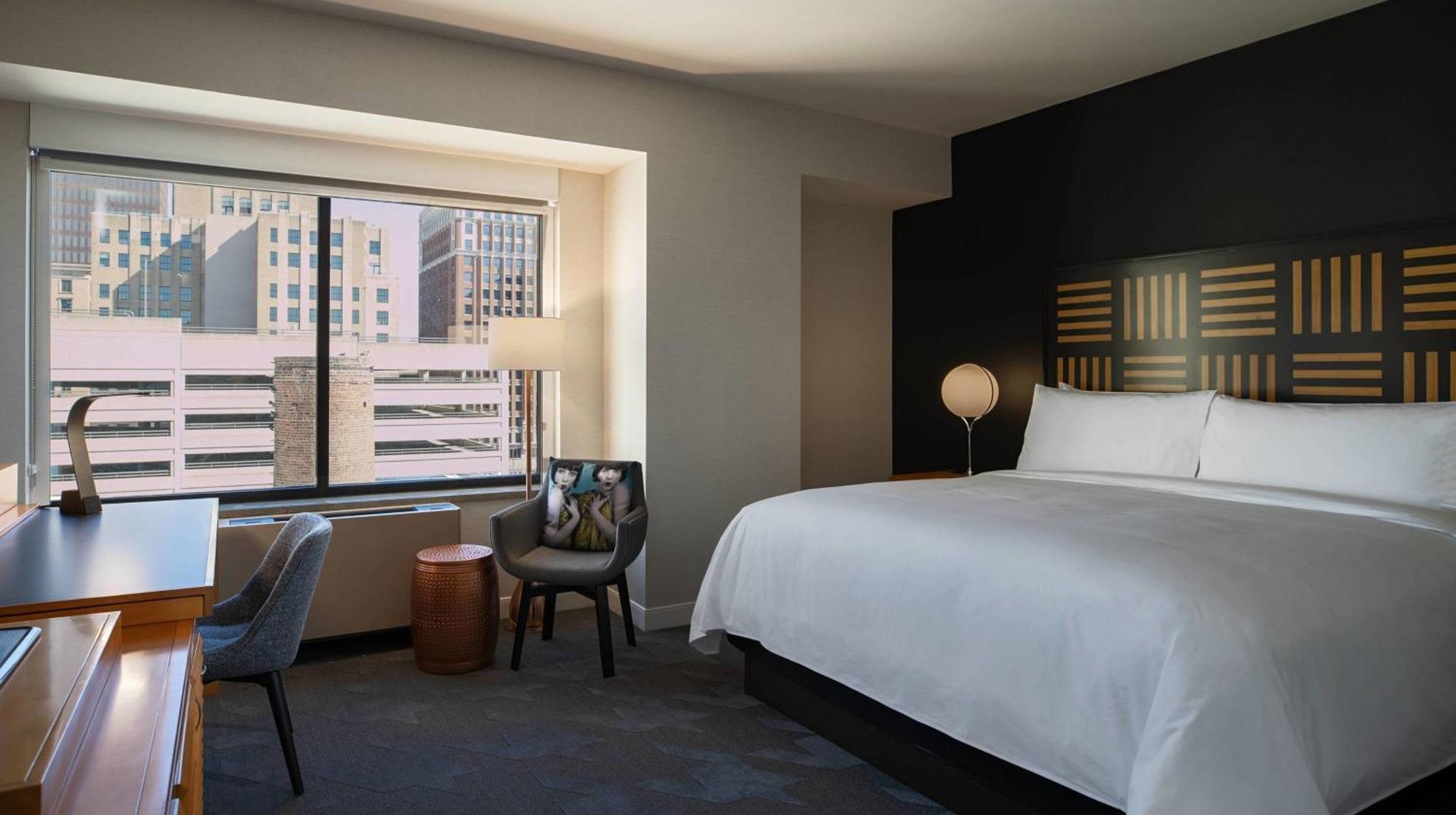 Renaissance Savery Hotel