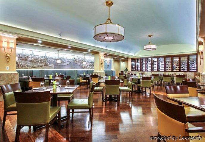 Renaissance Savery Hotel
