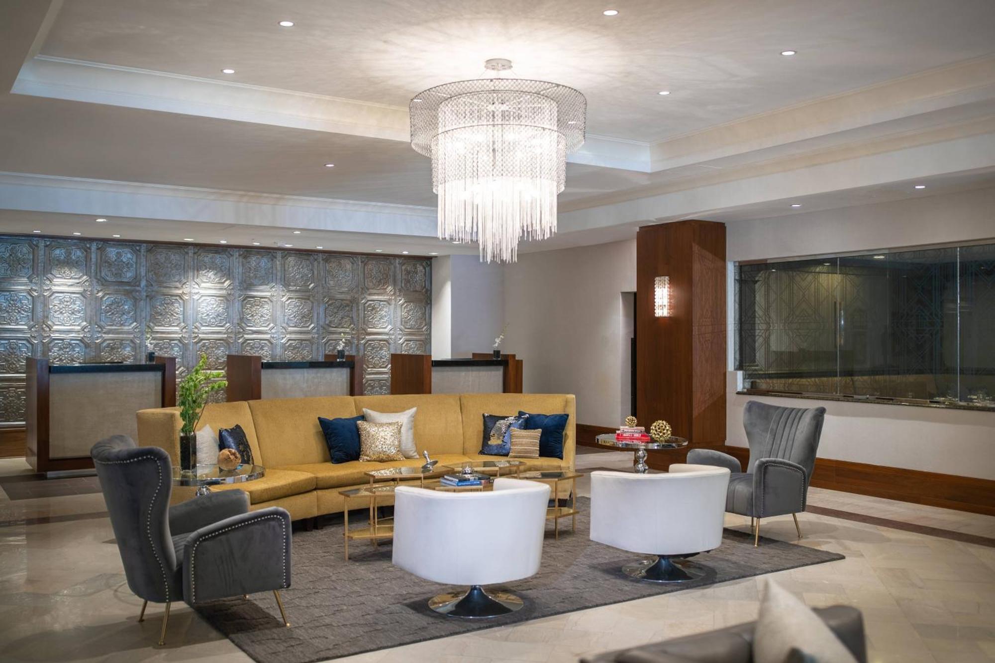 Renaissance Savery Hotel