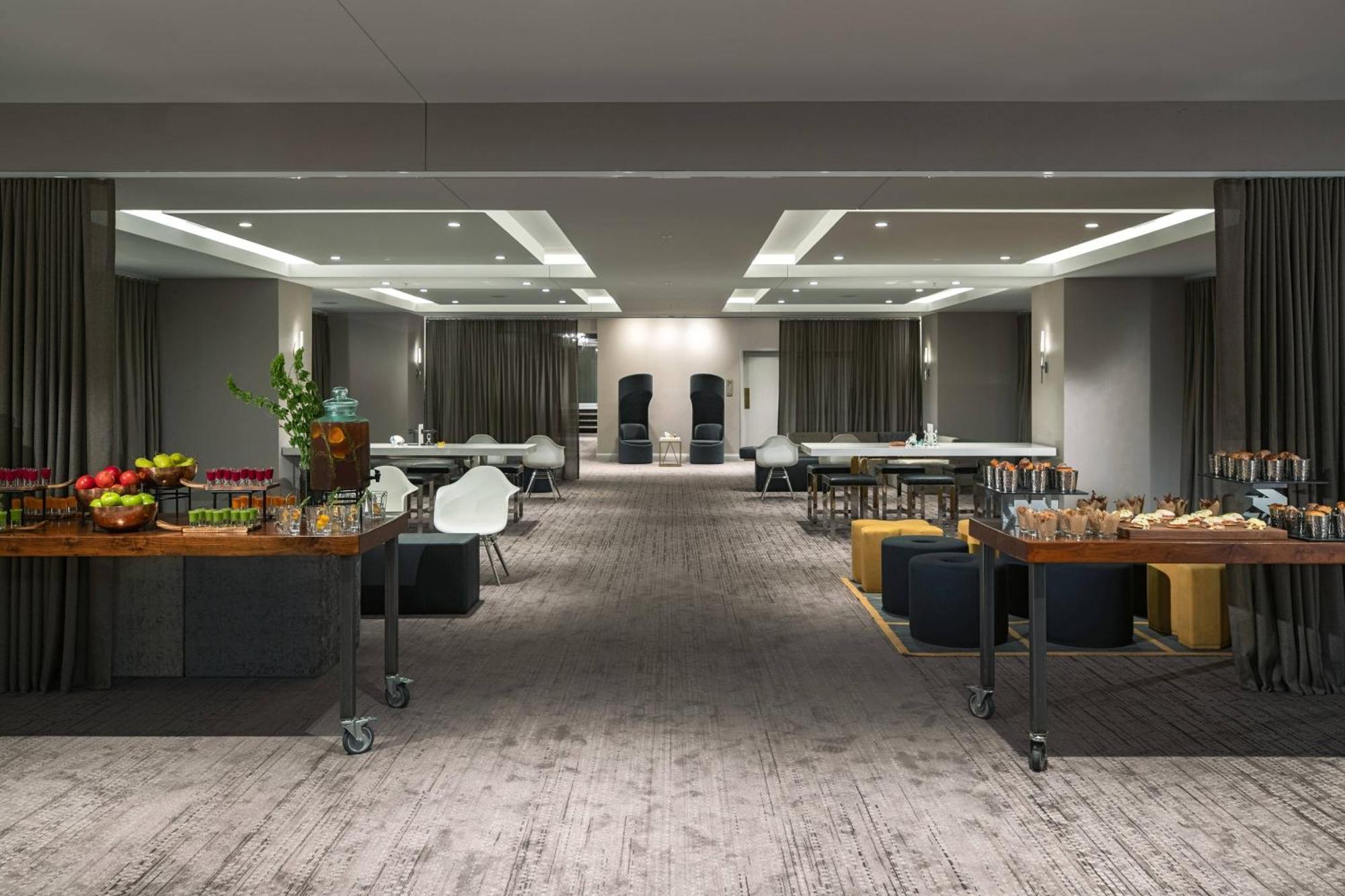Hotel Renaissance Savery Des Moines