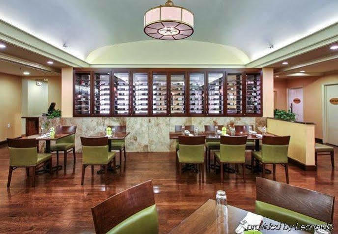 Hotel Renaissance Savery Des Moines